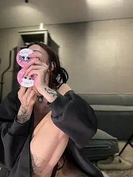 Bastet ওয়েবক্যাম শো