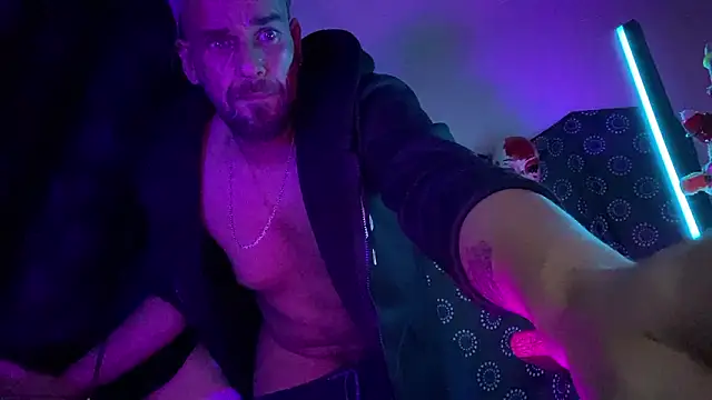 عرض كام Guyst049