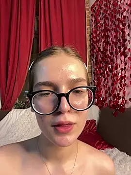 MyKittySayMeow Pertunjukan Webcam