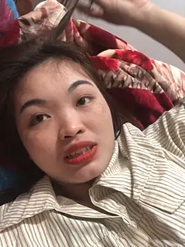 newbaby1 网络视讯表演