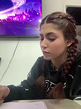 AnnyCherry_ Chat XXX in diretta