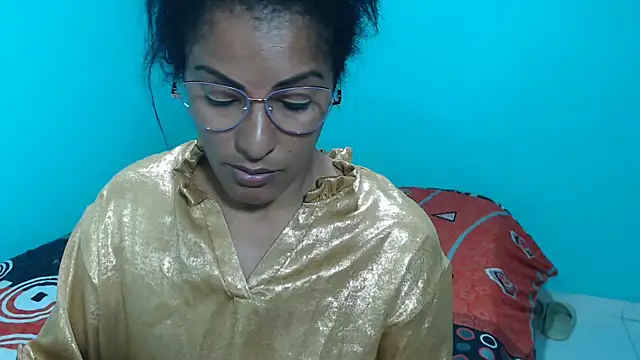 Pokazy przed kamerką – kateleyagrey