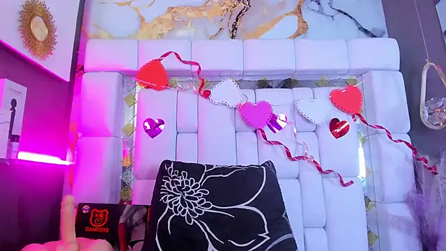 Sembang XXX Secara Langsung Natasha-Adams