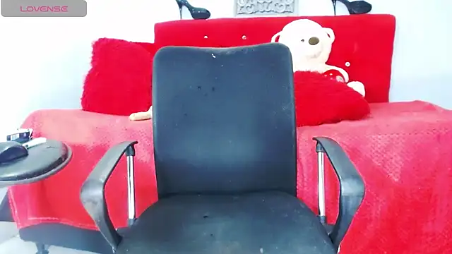 Chat +18 de Anthonella_duran ao vivo