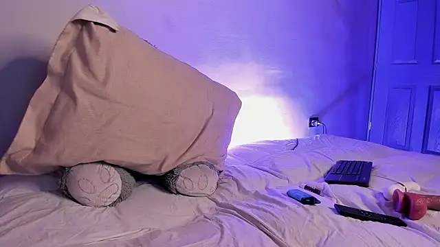 ViolettM élő XXX-chatje