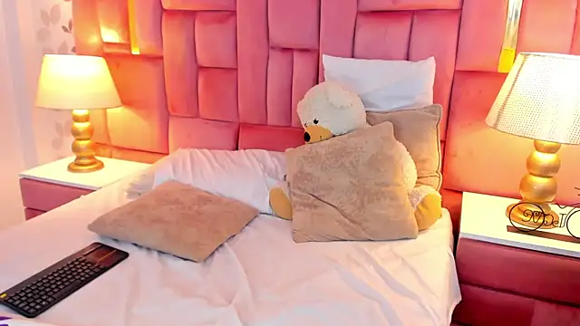 EllaEvanz: απευθείας συνομιλία ΧΧΧ