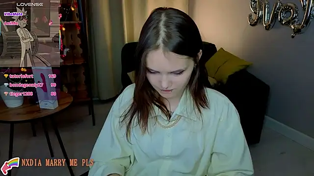 Онлайн чат XXX Dilara_xBaby