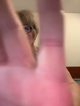 แชท XXX สดของ BoloshkaBlonda