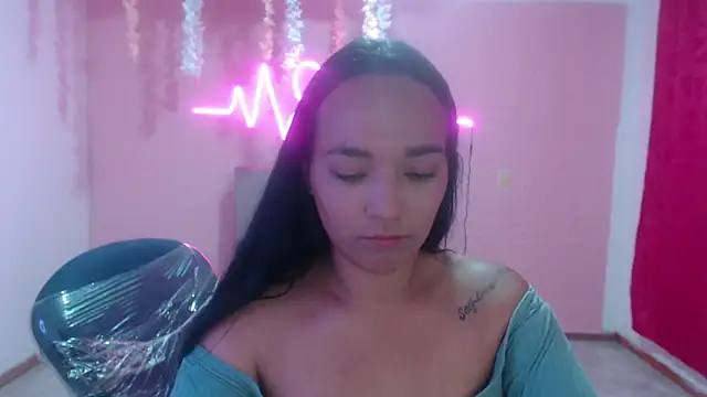 Chat +18 de astrid_blaze_27 ao vivo