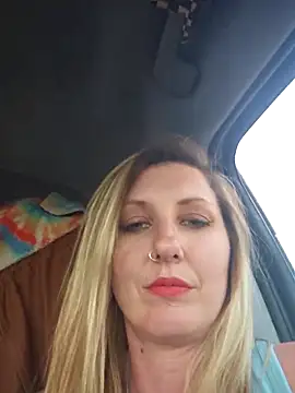 SheIsSomething's Webcam Show