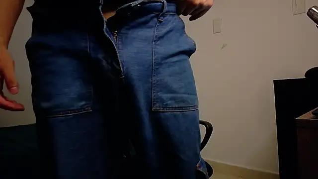 KaelSwitch Chat XXX in diretta