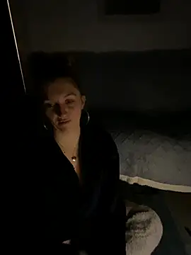 Stoner_BarbieXX Adlı Modelin Canlı XXX Sohbeti