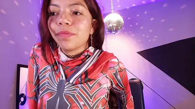 แชท XXX สดของ goddess_julieta