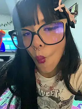 vampx__: διαδικτυακό σόου στην κάμερα