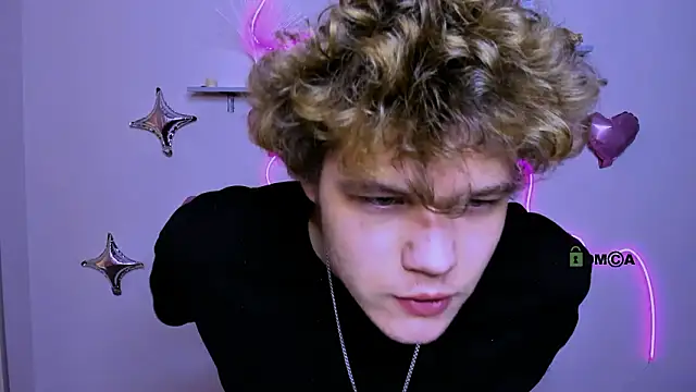 lucas_long_ élő XXX-chatje