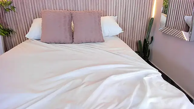 GeorginaReyes' Live XXX Chat