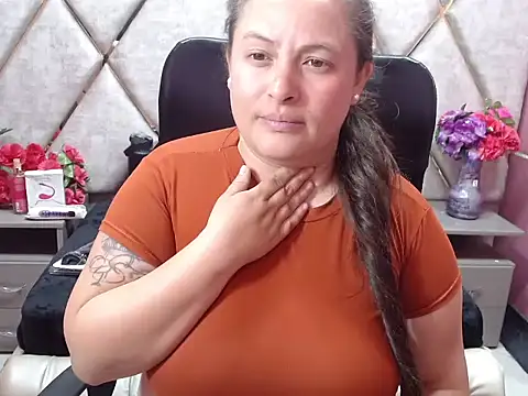 Sarah_Boobs_'s Live XXX Chat