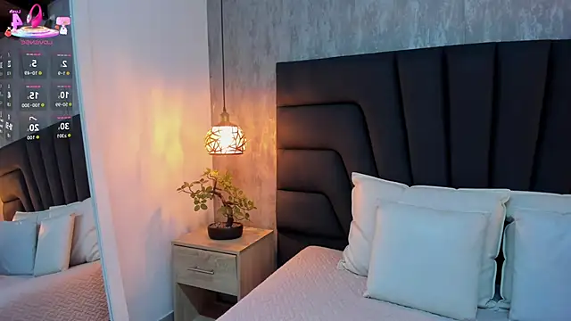 Show de Maya_curvy na webcam