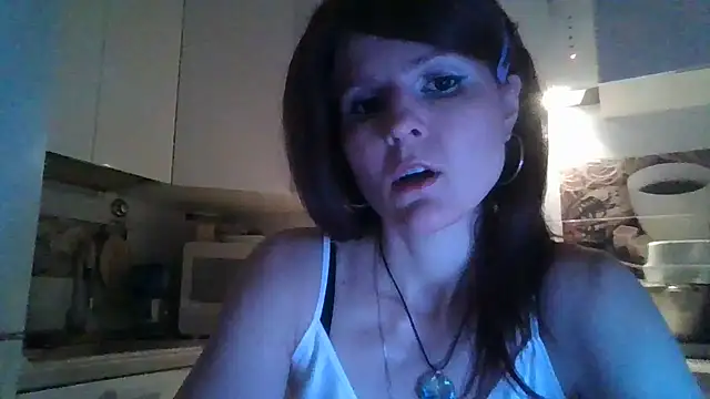 Chatroom XXX en direct de Arivonne