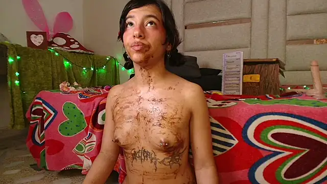 Chat +18 de LittlePeach_ ao vivo