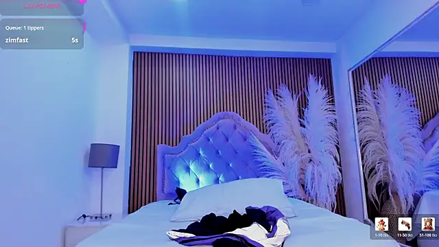 SelenaStonne 即時 XXX 聊天