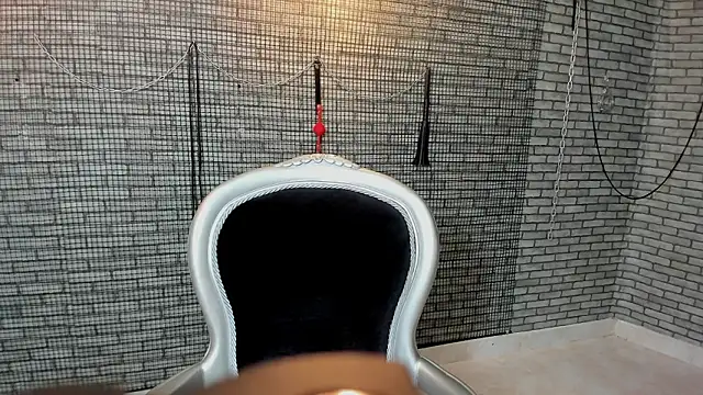 Czat XXX na żywo – Briana_24