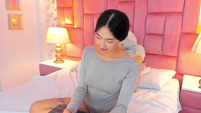 EllaEvanz Obrolan Langsung XXX