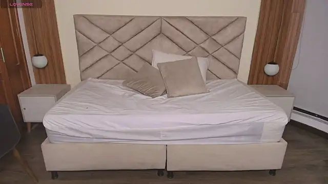 Laracooper_ Chat XXX live