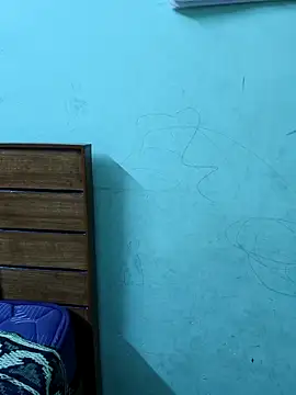 Show modela aathiratamil na web-kameri