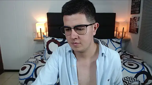 Chatroom XXX en direct de dylan_santiago_