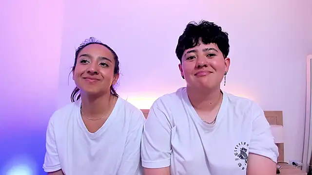 Gaia_n_Nixn Webbikameraesitys