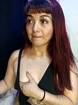 Chat XXX en directo de Winona-miu