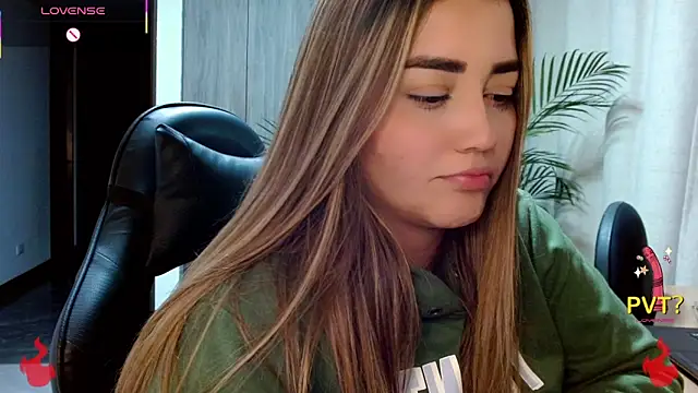 Lucia_star__ Chat XXX live