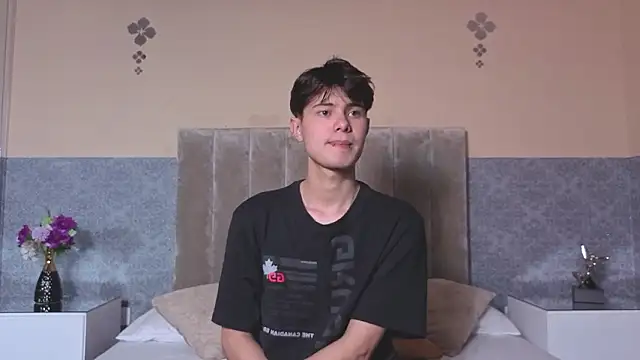 Derek_Sinn's Webcam Show