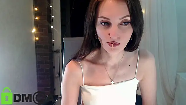 ms_kelarini: онлайн-секс-чат