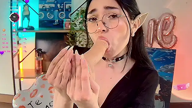 Sweet_Nyx Adlı Modelin Canlı XXX Sohbeti