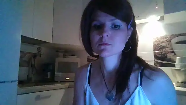 Pokazy przed kamerką – Arivonne