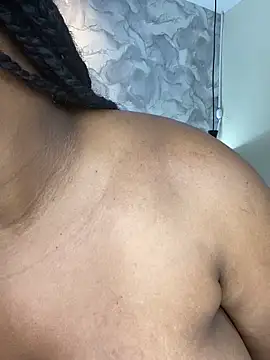 AinaraJimenez's Live XXX Chat