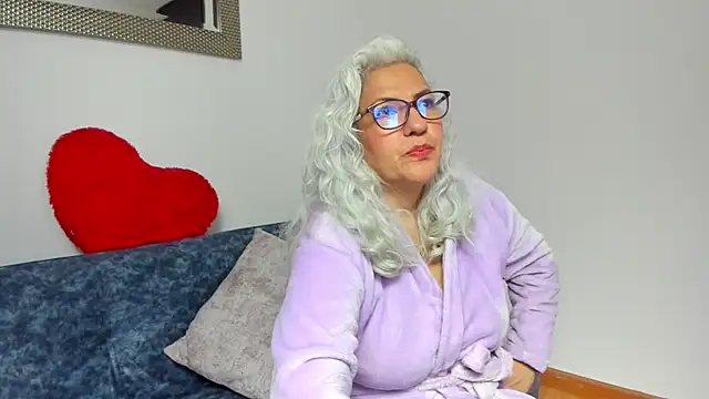 marilyn70 Adlı Modelin Canlı XXX Sohbeti