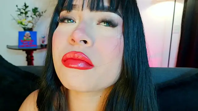 mia_roux1 Chat XXX live