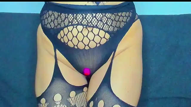 Živý XXX chat SuriFlirt