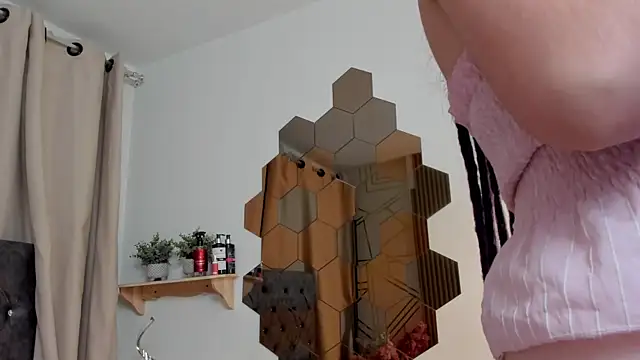 XXX chat uživo modela DaphneGlas