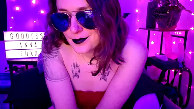 Chatroom XXX en direct de goddessannafoxx