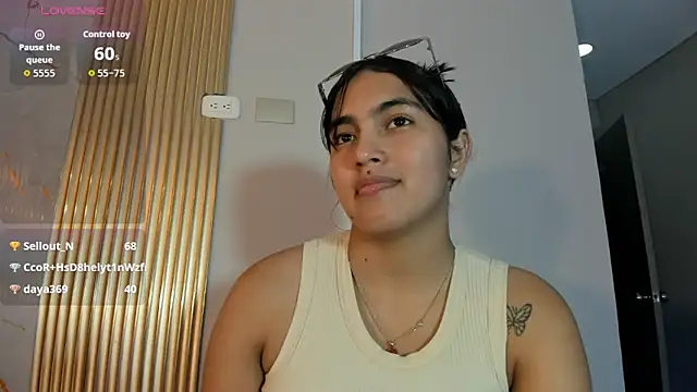 Živý XXX chat AlanaBlair_