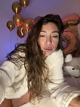 Amani_thewolf: онлайн-секс-чат