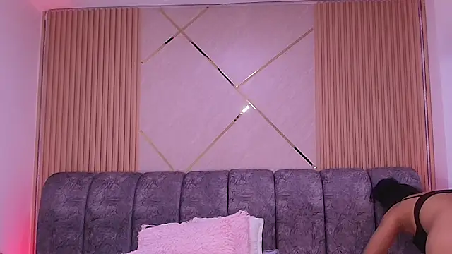 naia_blessed Chat XXX in diretta