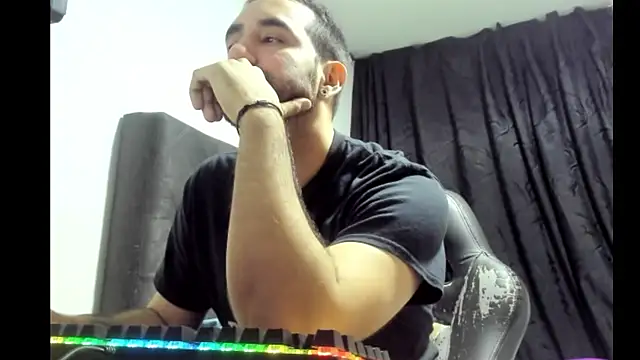 coolfriki: απευθείας συνομιλία ΧΧΧ