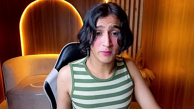 Show modela zoe_tp na web-kameri