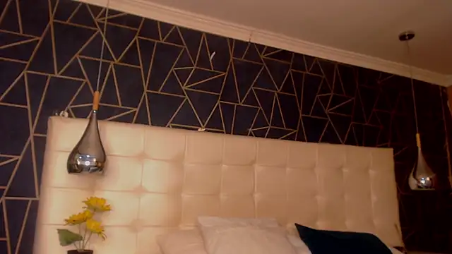 NoaahTylor 即時 XXX 聊天