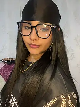 ArigyGomez Adlı Modelin Canlı XXX Sohbeti